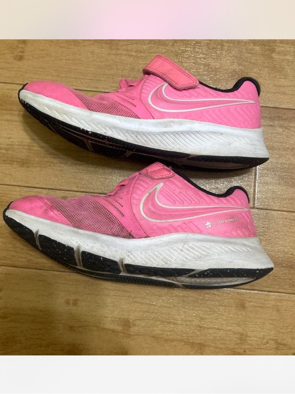 Nike Pink Kids' Sneakers with White Sole and Black Lining - Picture 8 of 8